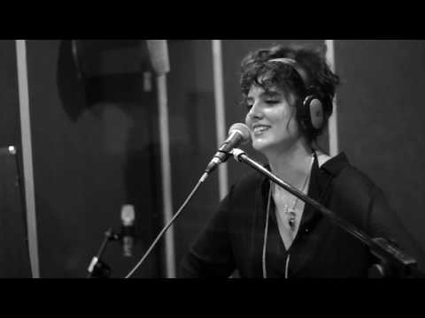 Hospital Beds (Cold War Kids) - Holy Moly & The Crackers