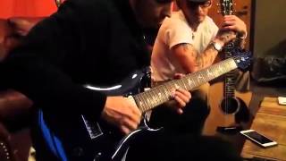 Mark Tremonti (Creed, Alter Bridge, Tremonti) jamming on my guitar!!!
