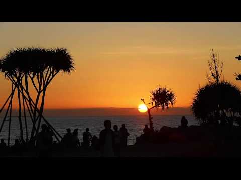 サンセットビーチから眺める夕陽