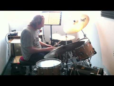 Mark Roberts Drums - solo 1.MOV