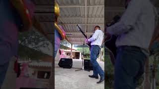 Se me cierra el mundo-Juan Miguel y su Estilo Campirano