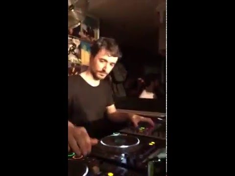 Leon play Luca M - TalkBack (Gianni Firmaio Remix) @ Mono Club Caserta 22 01 2016