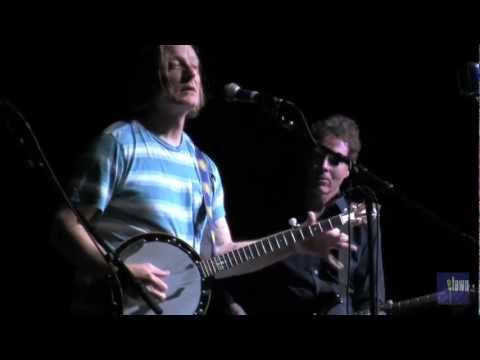 Danny Barnes - "Overdue"      (eTown webisode 130)