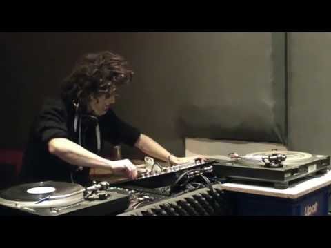 DJ-D.Chainsaw - Tribute to Tieum Industrial Hardcore DJ Mix Live Vinyl VS. CDJ