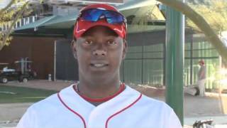 Video thumbnail: Rawlings Gold Glove Gamer Pro Taper Series - Edgar Renteria