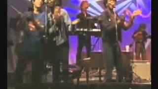 Walfredo Reyes Jr w/ Steve Winwood - &quot;I&#39;m a Man/Gimme Some Lovin&#39;&quot; (live)