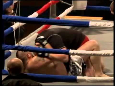ADNAN NANE ALIC VS BOJAN P. MMA - Noc Sampiona - Novi Pazar 28.12.2013.
