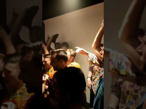 Darryl Gaulbert Playing 'Sweet Caroline' Live at 