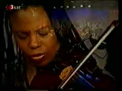 download lagu mp3 mp4 Regina Carter Biography, download lagu Regina Carter Biography gratis, unduh video klip Regina Carter Biography