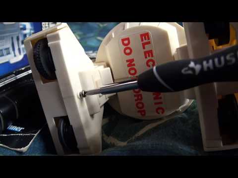 Vintage Star Wars Radio Controlled R2-D2 Fix It 3