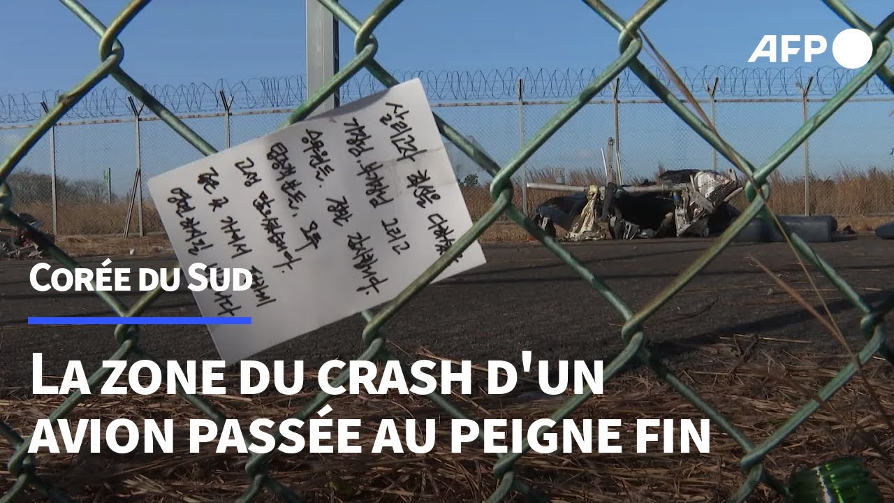Offrandes et militaires en action près du site du crash d'un avion en Corée du Sud | AFP Images