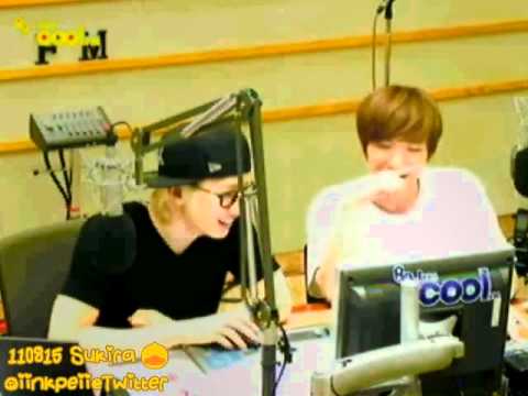 110815 Sukira Leeteuk&Eunhyuk lipsyncing to Mr Simple