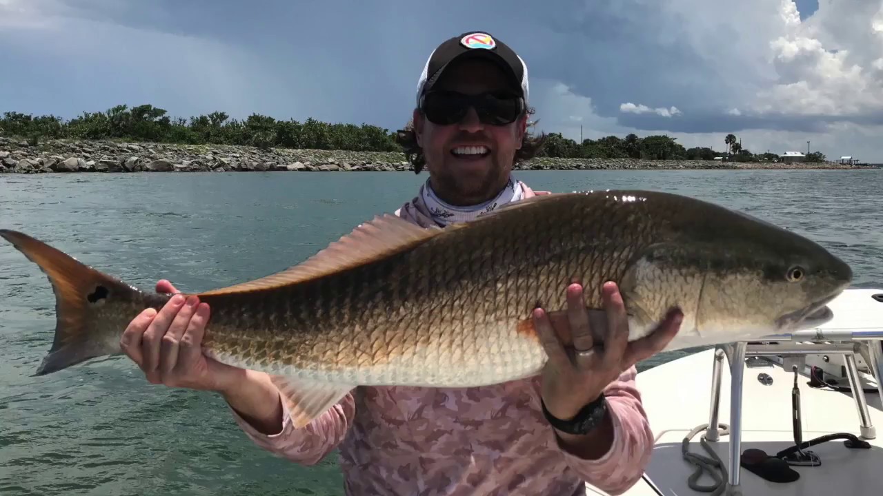Dock Fishing For Redfish & Snook (Plus Best Dock Fishing Lure)