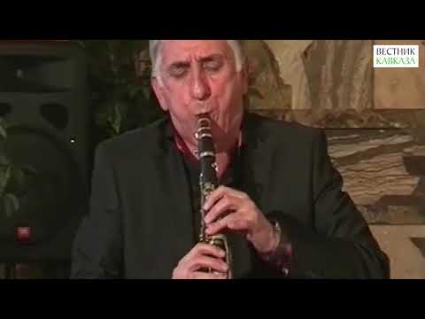 "Ереван в песнях" кларнетист Константин Карапетян аккордеонист Нерсик Степанян