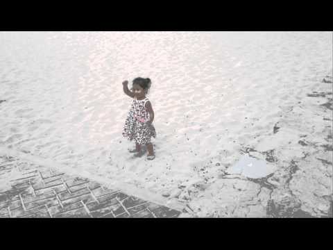 Anoushka Mallorca beach  2 (12.07.2011)