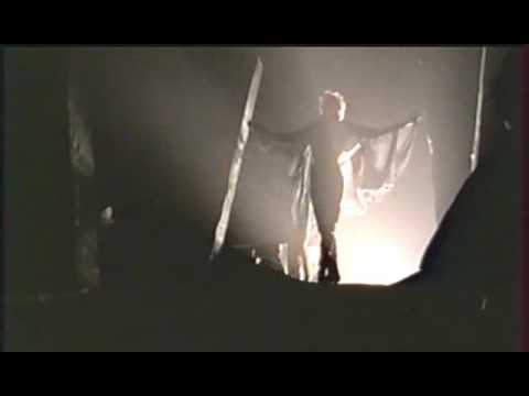 1. L'Horloge - Mylène Farmer (En Concert 89)