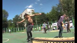 preview picture of video 'нарезка трюков с go skateboarding day 2012 в Дмитрове'