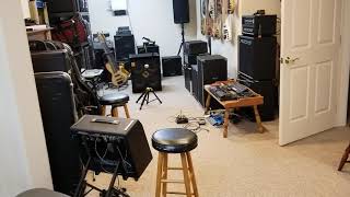 Video thumbnail for Bergantino NXT212 vs. Eden D410XLT by John Fox Bass