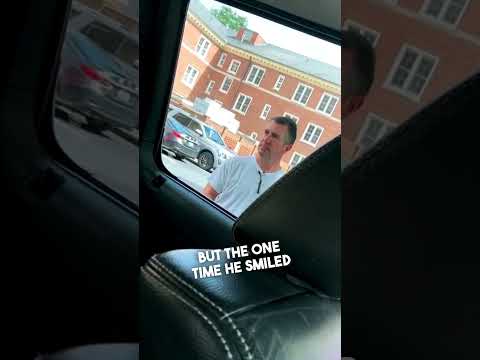 This dad’s reaction watching his daughter leave for college ❤️