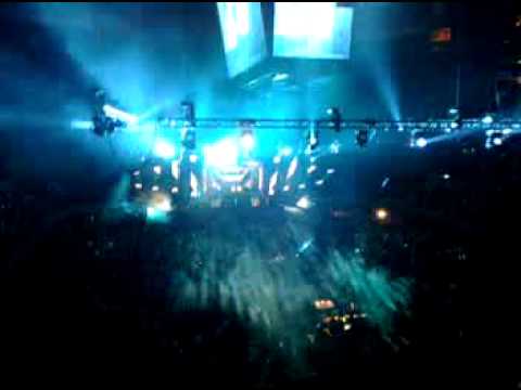 Hardwell vs. Above & Beyond - Thing Called Spaceman (W&W Mashup)