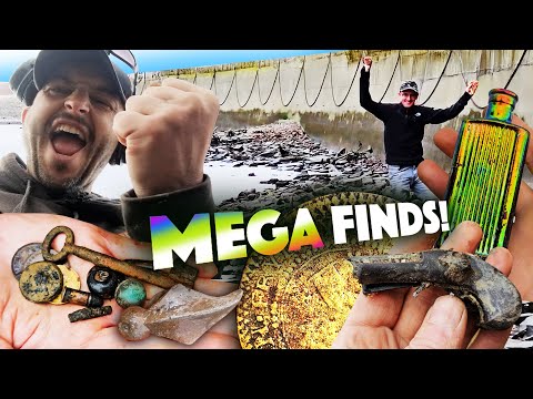 So many MEGA finds! Mudlarking the Thames at low-tide!