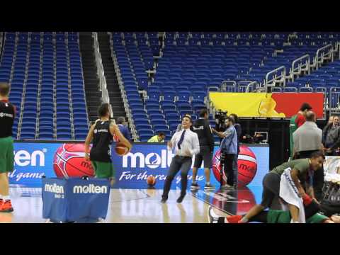 Melih Mahmutoglu plays football - Eurobasket 2015, Turkey Εurohoops