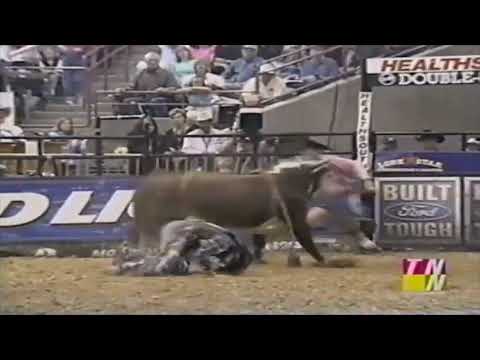 Reggae Cowboy bucks Wiley Petersen - 01 PBR Nampa