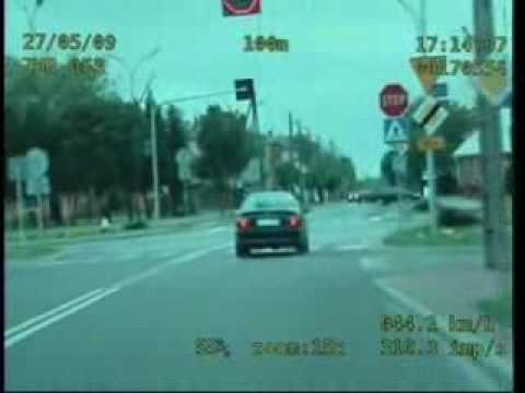 Debil na drodze!! zabiłby wszystkich