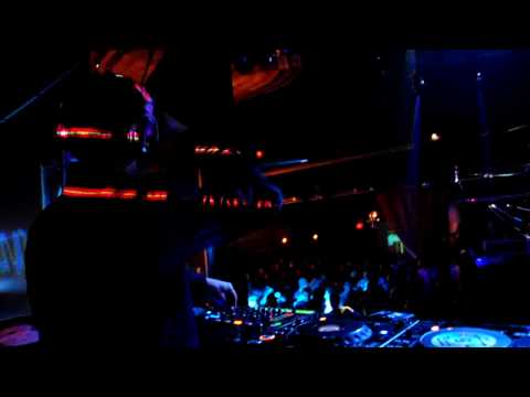Markus Schulz @ Gossip, Vancouver BC - 11/27/09 - Nothing at All (Elevation Remix)