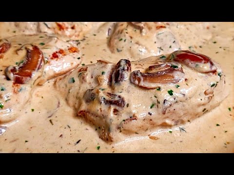 Creamy Garlic Mushroom One Pan Chicken Recipe