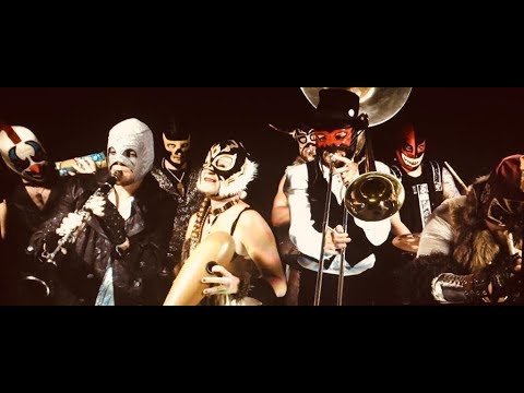 Santa Machete - Cumbia Del Pescador - Clip#2
