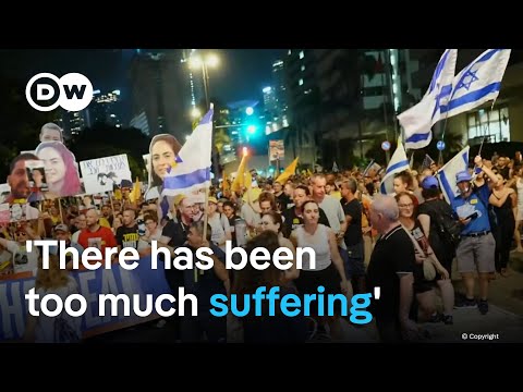 被哈馬斯扣押的以色列人質家屬抗議釋放親人的協議 | DW News (Families of Israeli hostages held by Hamas protest for deal to release their loved ones | DW News)