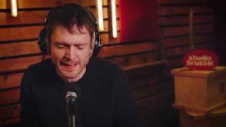 Air Traffic - Almost Human (live)