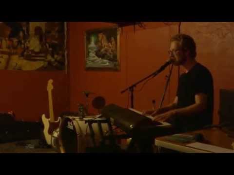 JP Saxe - I Try (Macy Gray cover) @ The Definitive Soapbox Open Mic