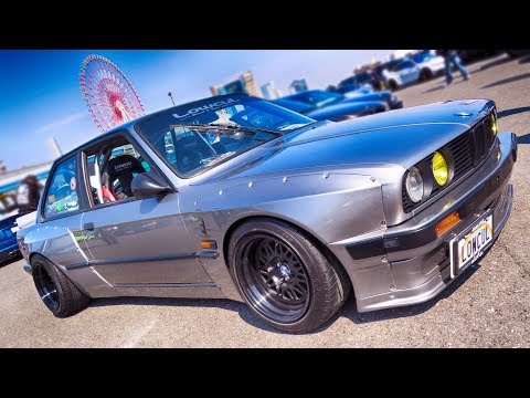 Rocket Bunny BMW E30