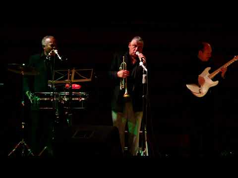 LAGRIMAS NEGRAS PEDRO VICENTE GOMEZ Y PEDRO EMILIO ELIAS CON LA GUITARRA DE FELIX MANTILLA