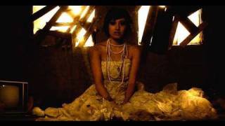 Download lagu Eyes Set To Kill - The World Outside mp3
