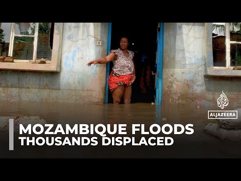 Mozambique floods leave thousands displaced as emergency shelters run out of food