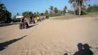 preview picture of video 'Go-karts on Djerba 08'