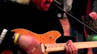 EVH wolfgang guitar, Mike Hund