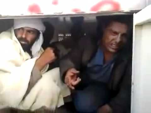 مغربي معتقل لدى ثوار ليبيا