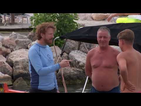 Pim als duikinstructeur - FOUTE VRIENDEN OP VAKANTIE