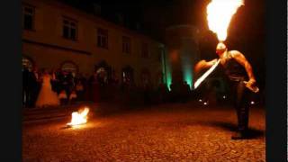 preview picture of video 'Feuershow zur Hochzeit (O+M)'