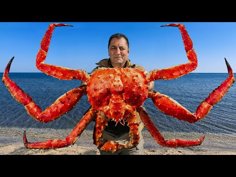 Giant And Very Tasty King Crab With Signature Sauce! Fine Dining By The Sea!