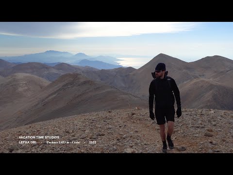 Hike to Pachnes Lefka Ori on Crete 2.453 m
