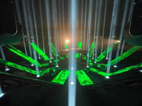 KellerMukke  by  Sean Noah (@The Iris, Cologne)