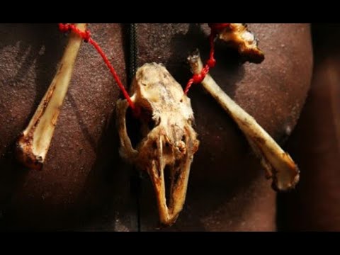 Wuuno Omusawo Omuganda abanja abayimbi -Abakolera naye tebamusasula