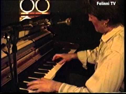 Klaverboxer Pianist  'Esben Just'