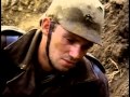 На западном фронте без перемен, сцена в воронке 
