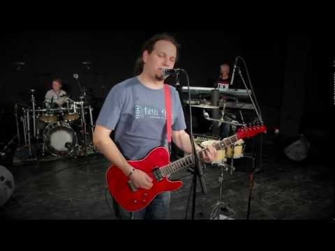 el ConStiDo band - A Little Less Conversation